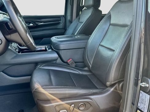 Used 2023 GMC Yukon Denali RWD image 20