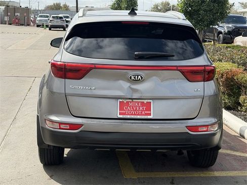 Used 2017 Kia Sportage EX w/ EX Premium Package image 6