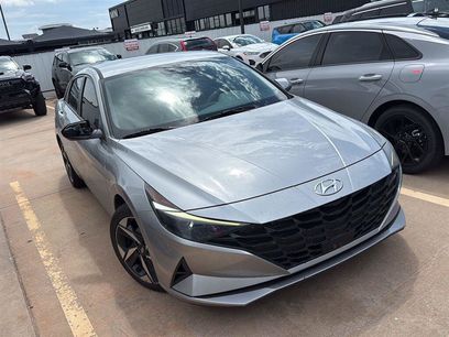 Used 2023 Hyundai Elantra SEL w/ Convenience Package