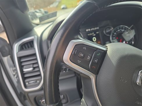 Used 2021 RAM 1500 Big Horn image 15