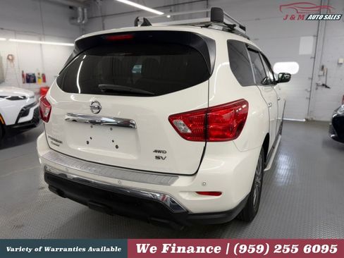 Used 2018 Nissan Pathfinder SV AWD/4WD image 8
