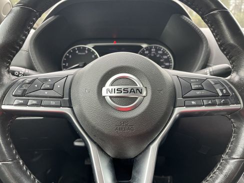 Certified 2023 Nissan Sentra SV image 9