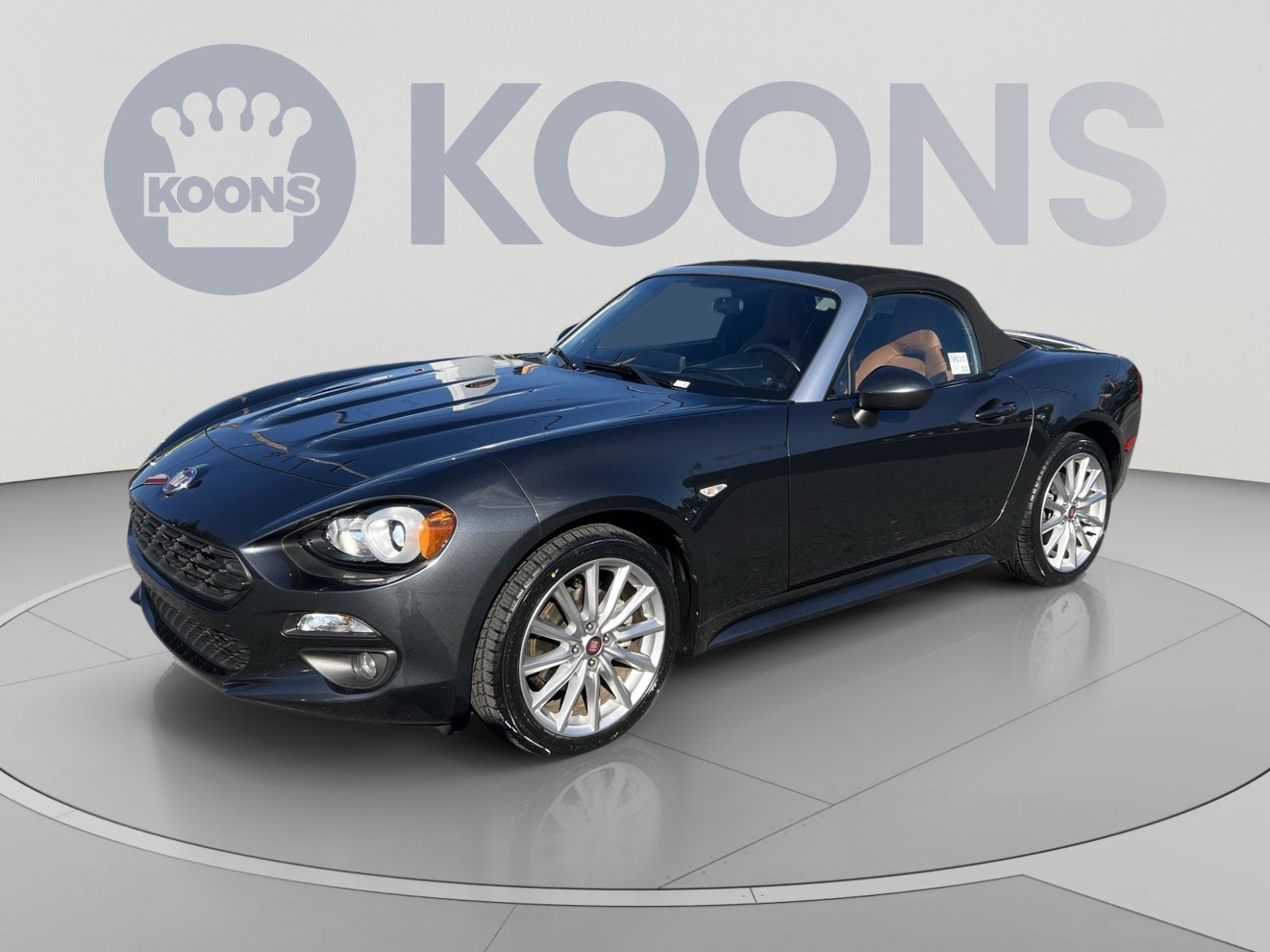 Used 2019 FIAT 124 Spider Lusso w/ Navigation & Sound Group RWD image 1