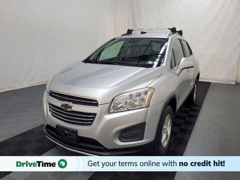 Used 2016 Chevrolet Trax LT w/ LT Convenience Package AWD/4WD image 1