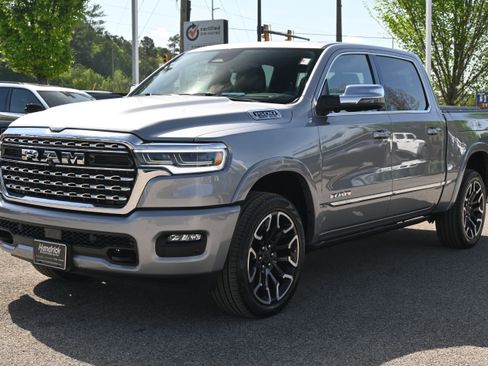 Used 2025 RAM 1500 Limited image 7