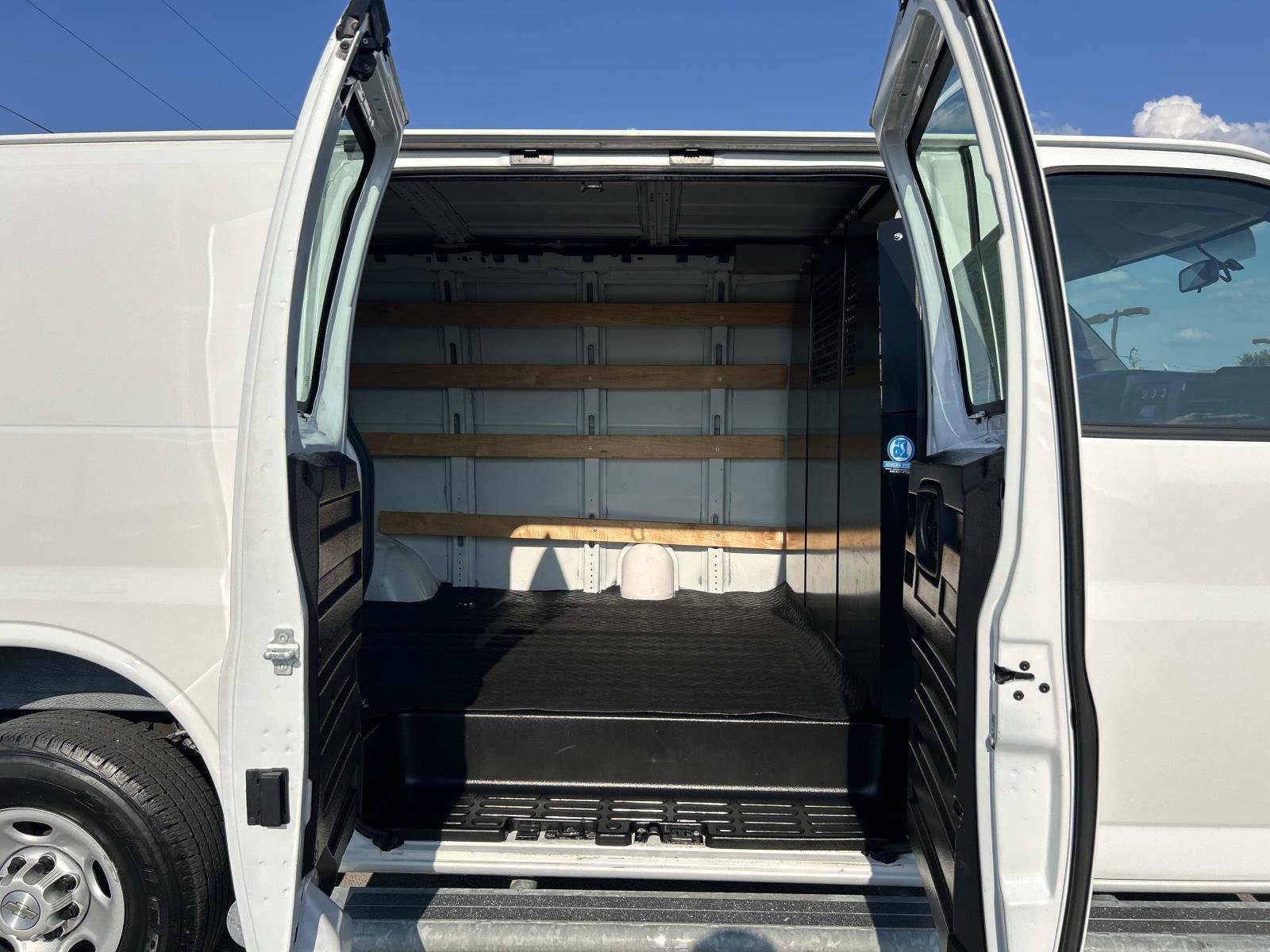 Used 2021 Chevrolet Express 2500 w/ Driver Convenience Package RWD image 19