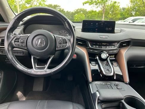 Used 2021 Acura TLX FWD image 9