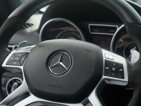 Used 2014 Mercedes-Benz ML 63 AMG 4MATIC image 18