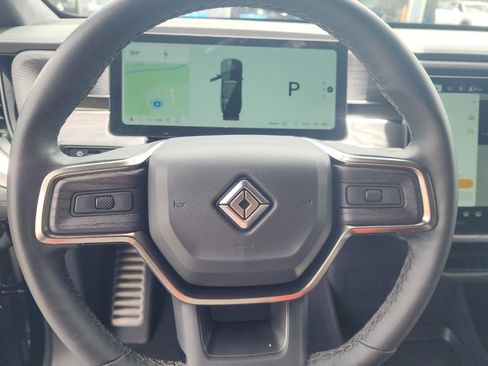 Used 2024 Rivian R1S Adventure AWD/4WD image 10
