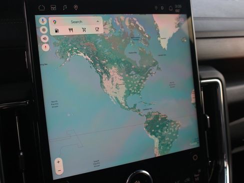 Used 2025 GMC Yukon XL Denali image 28