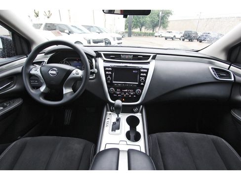 Used 2016 Nissan Murano S FWD image 12