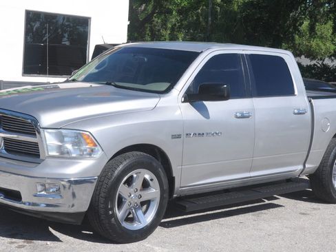 Used 2012 RAM 1500 Big Horn w/ Remote Start & Security Group RWD image 7