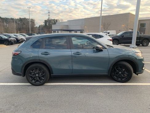 Used 2025 Honda HR-V Sport image 5