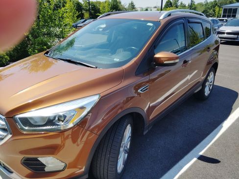 Used 2017 Ford Escape Titanium AWD/4WD image 2