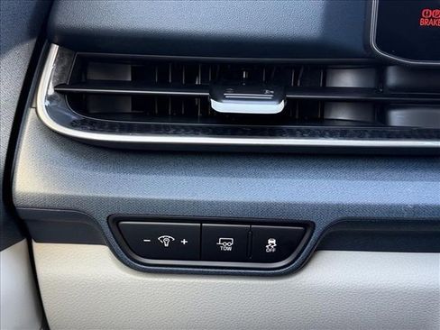 New 2026 Kia Carnival SX FWD image 25
