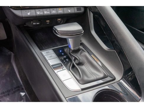 Used 2023 Hyundai Elantra SEL w/ Convenience Package image 19