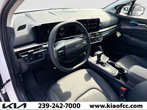 New 2026 Kia Sportage EX image 23