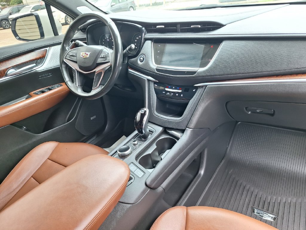 Used 2023 Cadillac XT5 Sportv w/ Technology Package AWD/4WD image 25