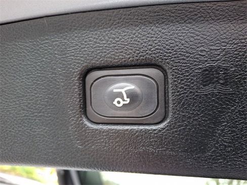 Certified 2022 Ford Edge SEL w/ Convenience Package image 28