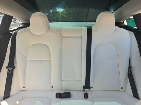Used 2021 Tesla Model 3 Standard Range Plus RWD image 11