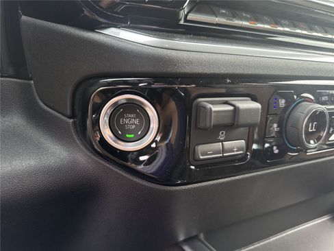 New 2026 Chevrolet Silverado 1500 High Country AWD/4WD image 24