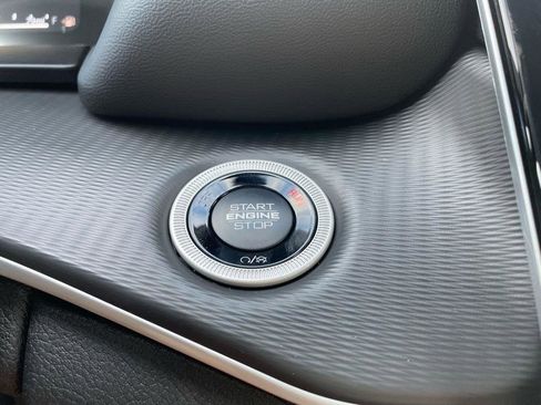 New 2025 Jeep Grand Cherokee Altitude image 20