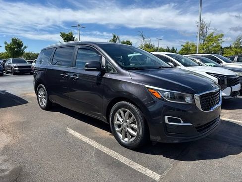 Used 2019 Kia Sedona EX FWD image 6