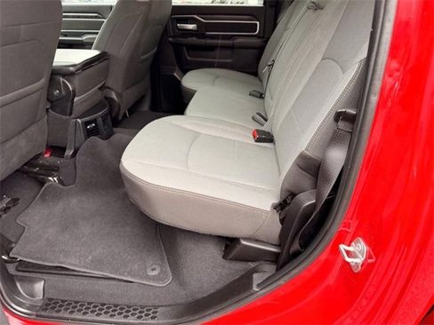 Used 2024 RAM 2500 Big Horn w/ Bed Utility Group image 9