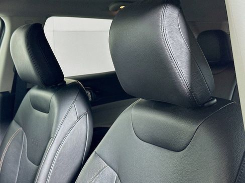 Used 2022 Jeep Compass Limited w/ Elite Group image 20