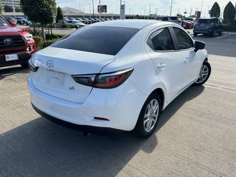 Used 2016 Scion iA FWD image 5