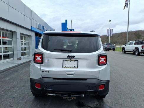 Used 2019 Jeep Renegade Altitude w/ Quick Order Package 2XM image 6