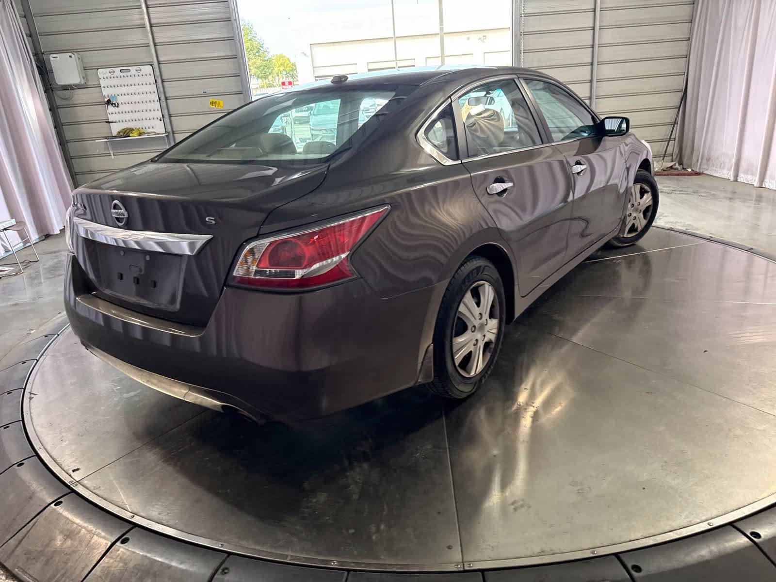 Used 2015 Nissan Altima 2.5 S w/ Power Driver Seat Package FWD image 5