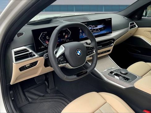 Used 2026 BMW 330i xDrive Sedan w/ Premium Package AWD/4WD image 17