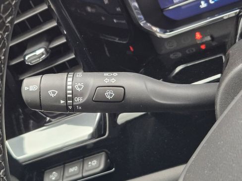 Used 2024 Chevrolet Silverado 2500 High Country w/ High Country Premium Package image 26