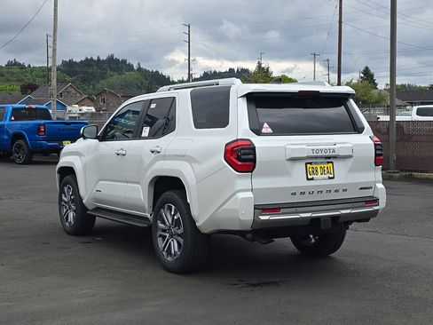 New 2026 Toyota 4Runner Limited AWD/4WD image 4