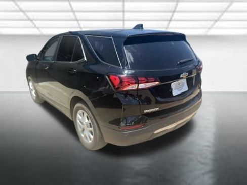 Used 2023 Chevrolet Equinox LT FWD image 3