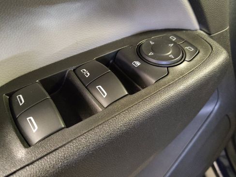 Used 2022 Chevrolet Equinox LT w/ LPO, Floor Liner Package FWD image 27