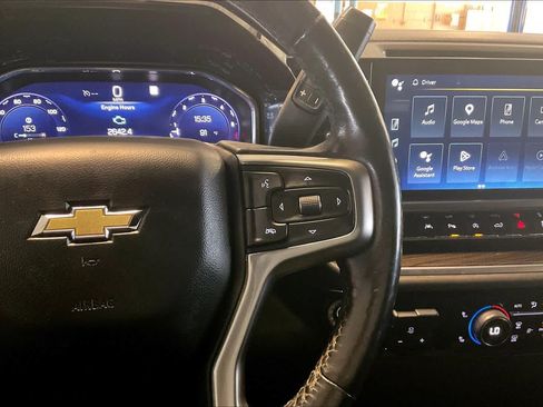 Used 2022 Chevrolet Silverado 1500 LT AWD/4WD image 24