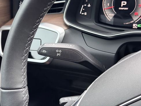 Used 2025 Audi A6 3.0T Premium image 14