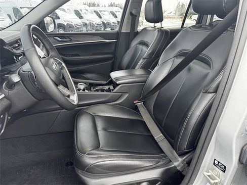 Used 2023 Jeep Grand Cherokee 4WD 4xe image 22