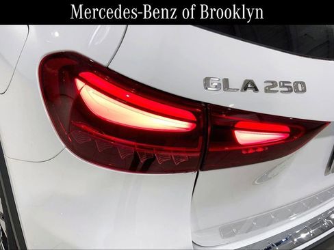 Certified 2025 Mercedes-Benz GLA 250 4MATIC image 28