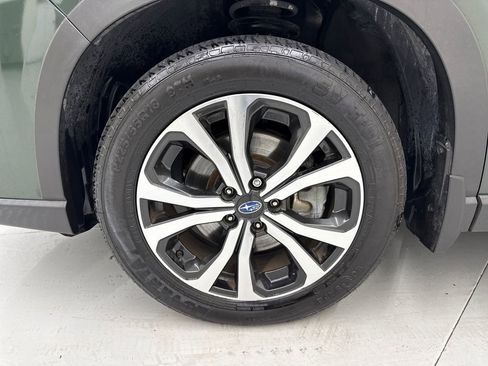 Certified 2022 Subaru Forester Limited AWD/4WD image 9