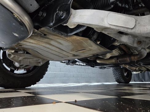 Used 2010 Ford F150 Raptor image 29