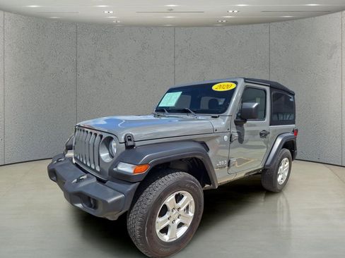 Used 2020 Jeep Wrangler Sport AWD/4WD image 9