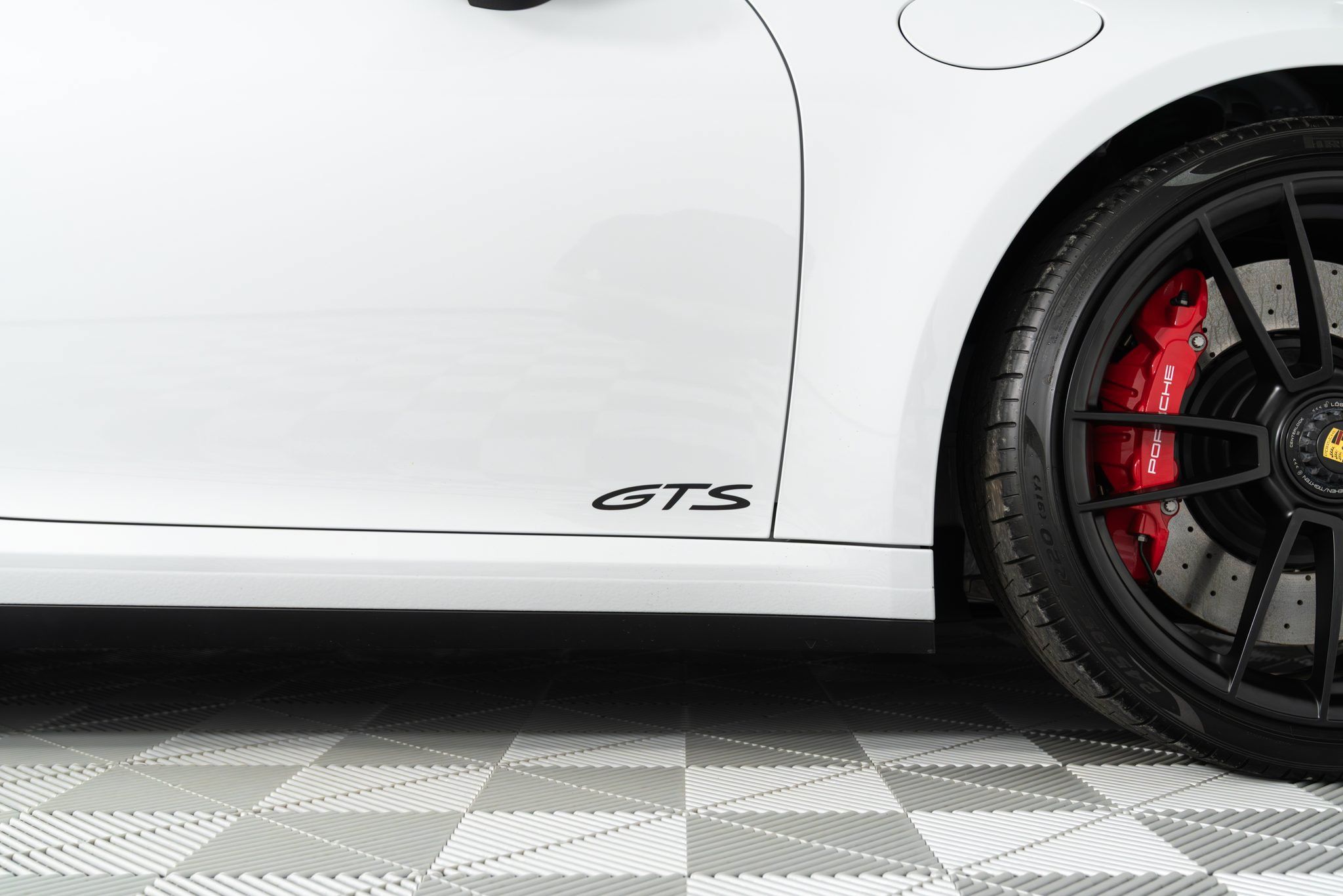 Used 2023 Porsche 911 Carrera S RWD image 25