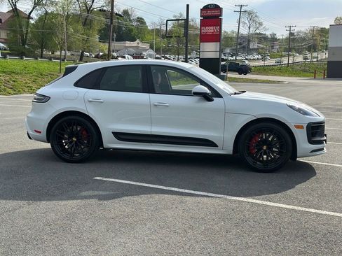 Used 2022 Porsche Macan GTS AWD/4WD image 7