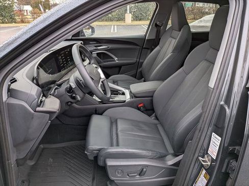 Certified 2025 Audi Q5 Prestige image 21