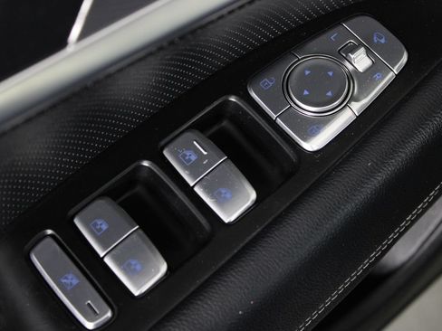 Used 2022 Genesis G70 3.3T RWD image 21
