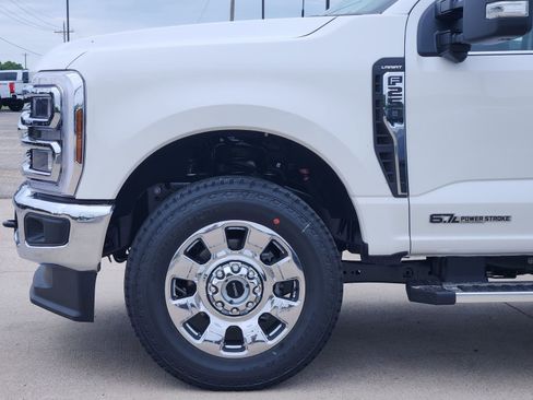 New 2026 Ford F250 Lariat AWD/4WD image 9