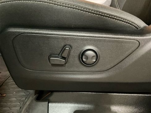 Certified 2023 RAM 1500 Big Horn image 27